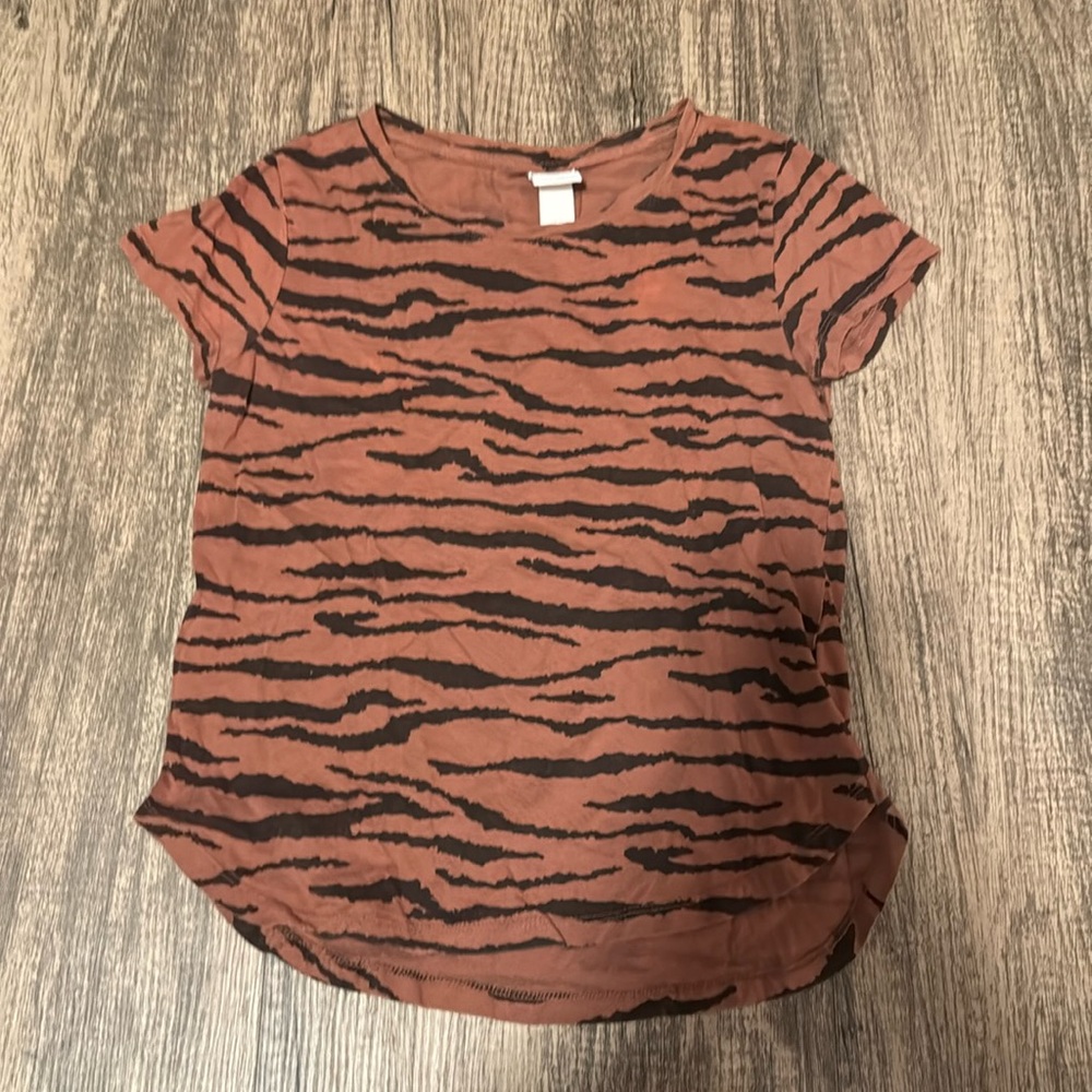 H&M Basics Tiger Tee Shirt